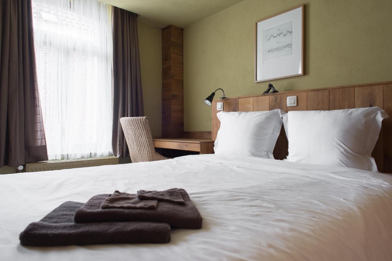 Poeziehotel Surplace - 15 Min Van Pairi Daiza & Industriezone Ghislenghien Bever Экстерьер фото